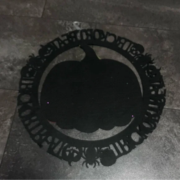 PJ* New! Jack o’ Lantern with Black Trick or Treat Trim Halloween Wall Decor - Picture 2 of 2